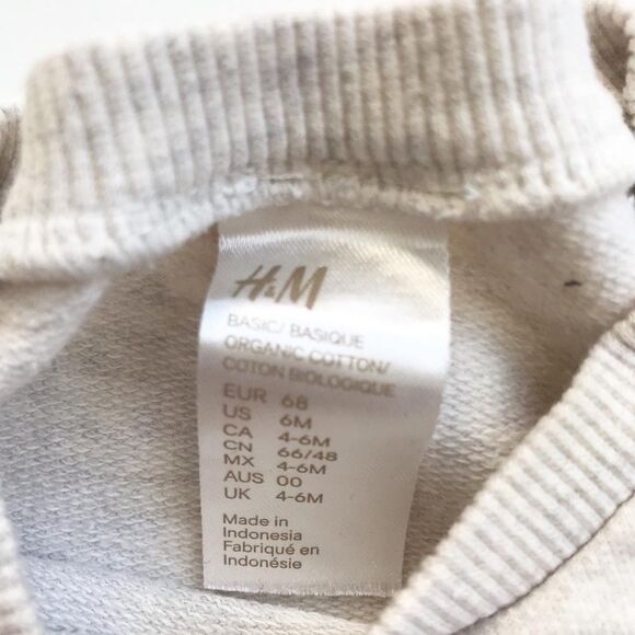 H&M neutral sweatshirt EUC 4-6 months - Picture 4 of 5